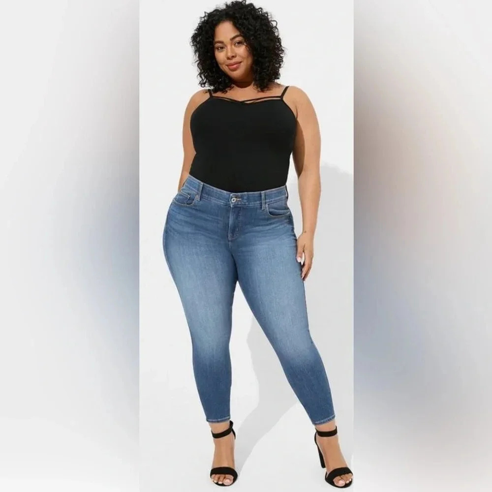 Torrid Love my Fit Bombshell‎ Skinny Jeans